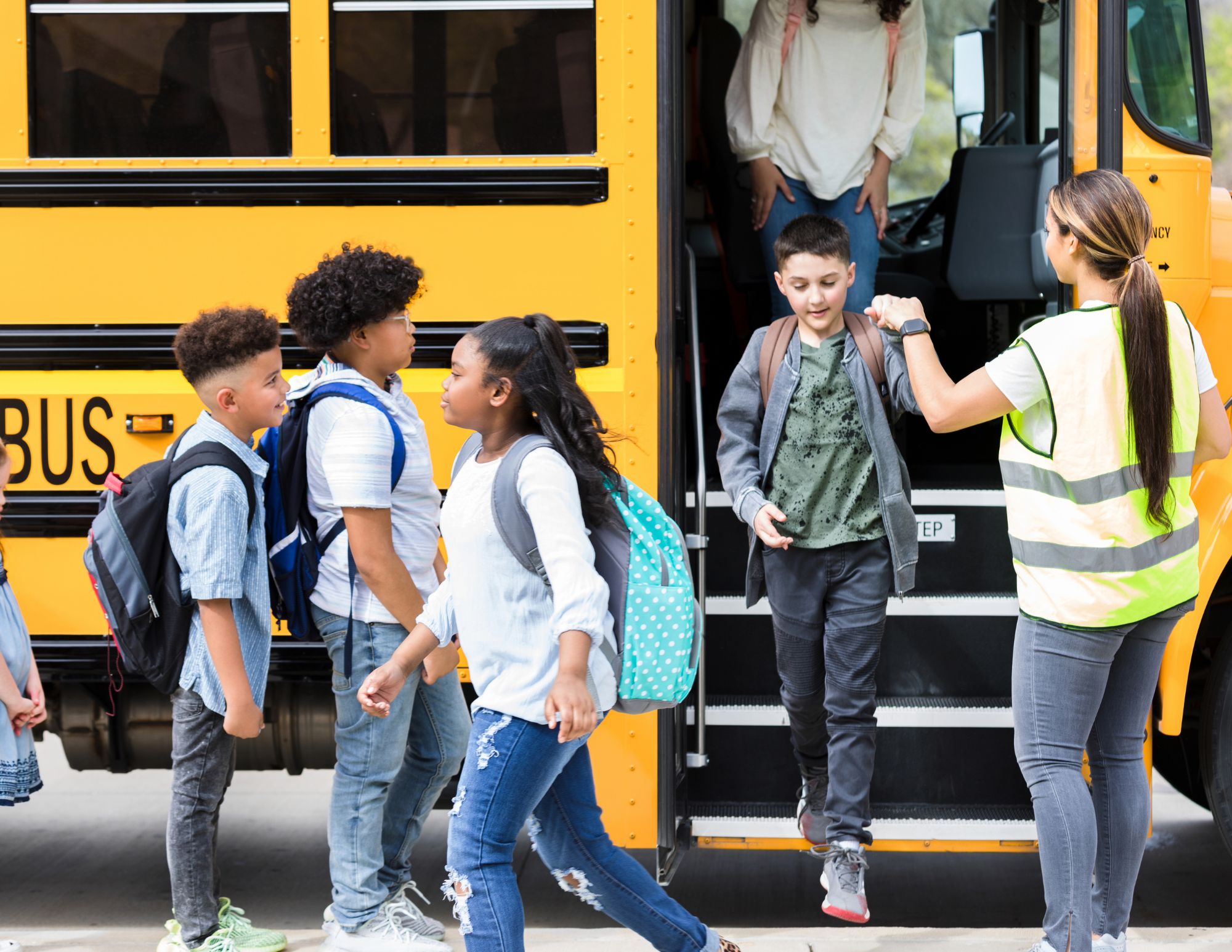 Students exiting bus